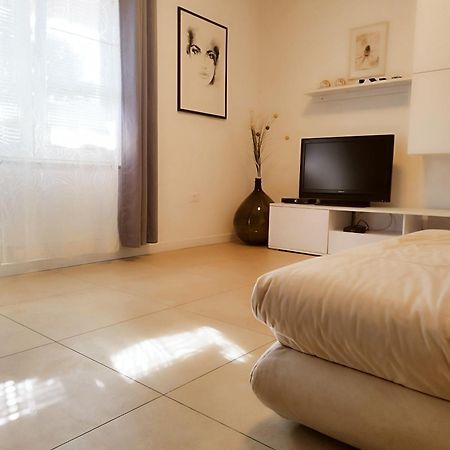 Apartments Merlin Novigrad Istria Esterno foto